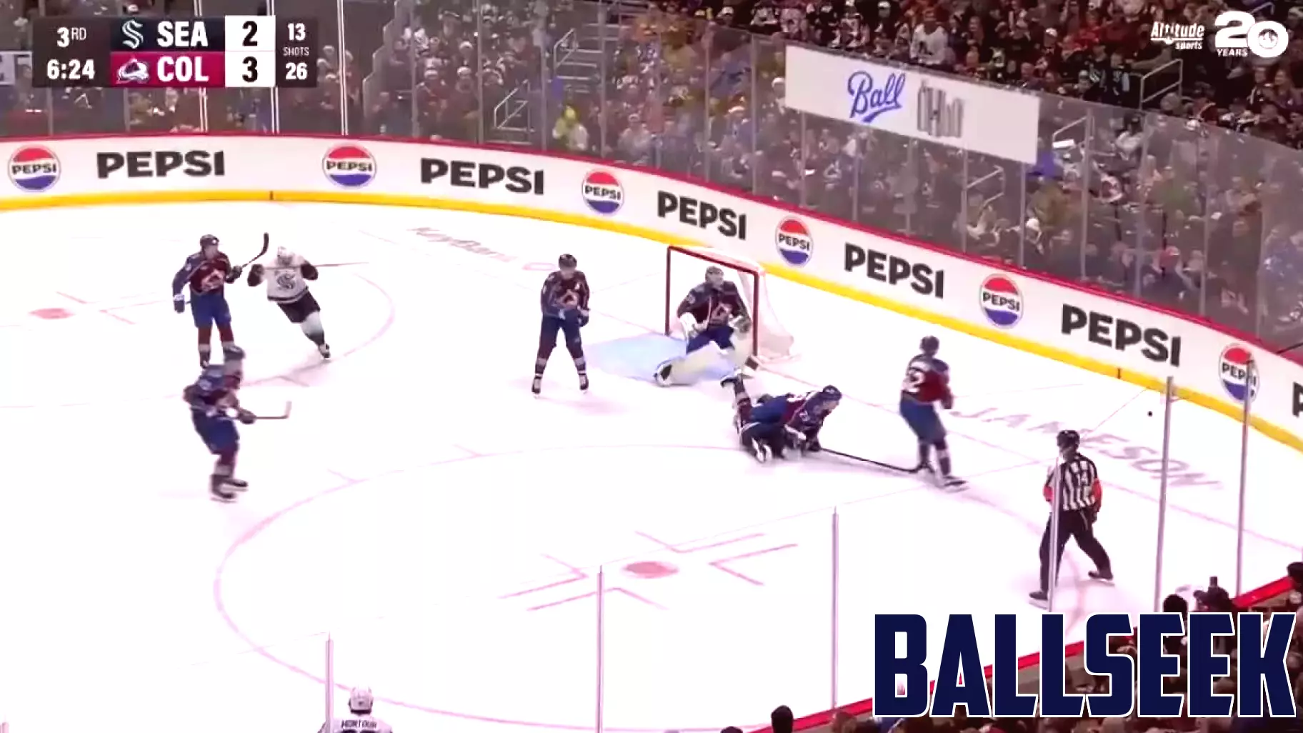 Mackenzie Blackwood Delivers Stunning Save Against Kaapo Kakko